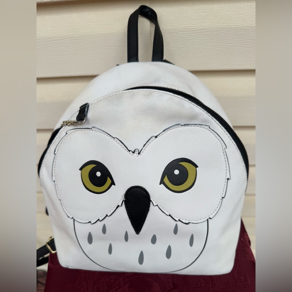 Harry Potter Hedwig cream/ivory colored small backpack, white owl design